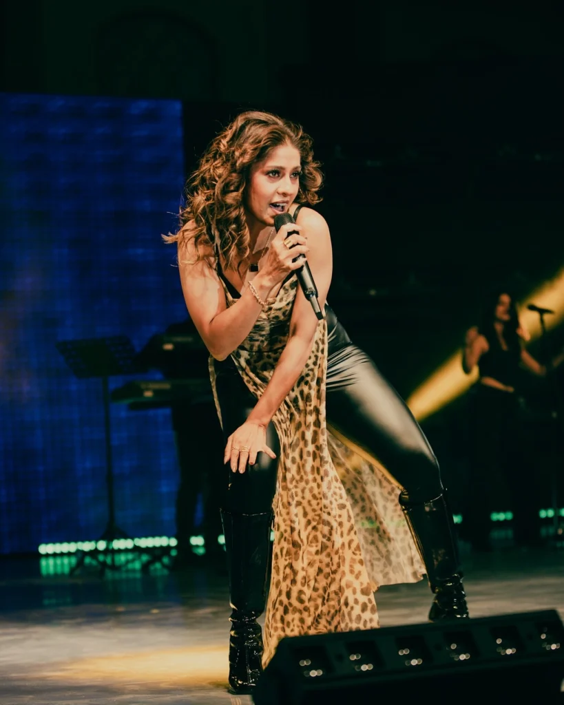 Sunidhi Chauhan,hot51live