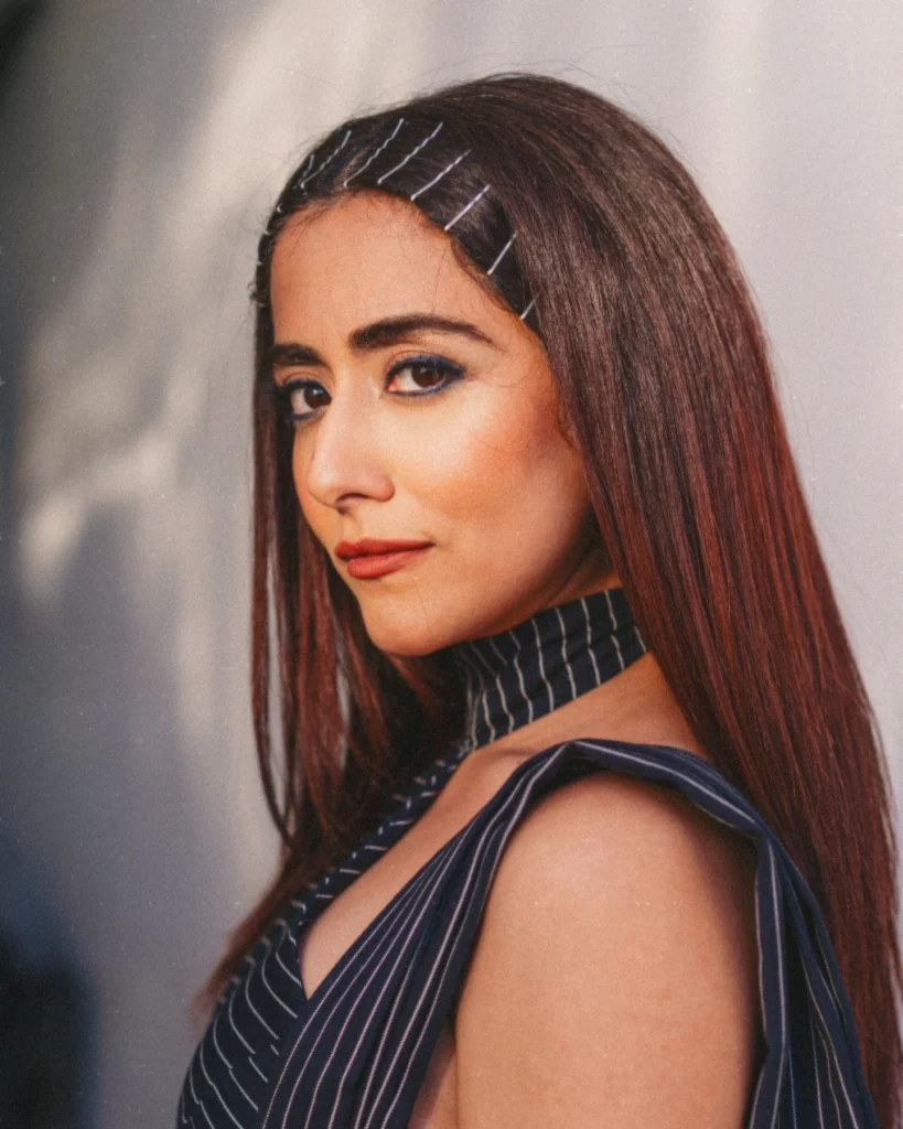 Jonita Gandhi,hot51live