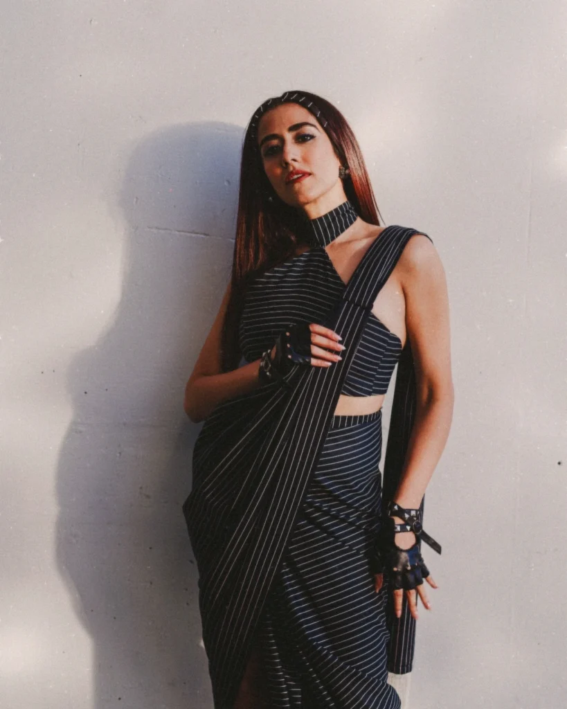 Jonita Gandhi,hot51live