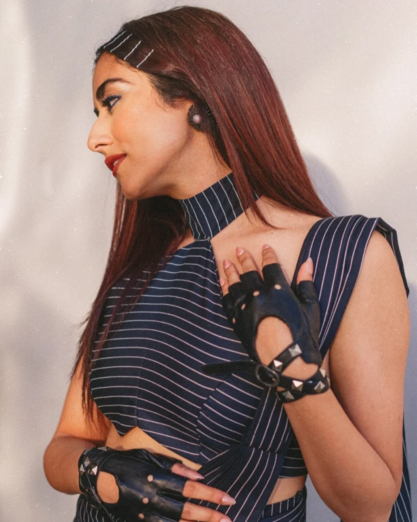 Jonita Gandhi,hot51live