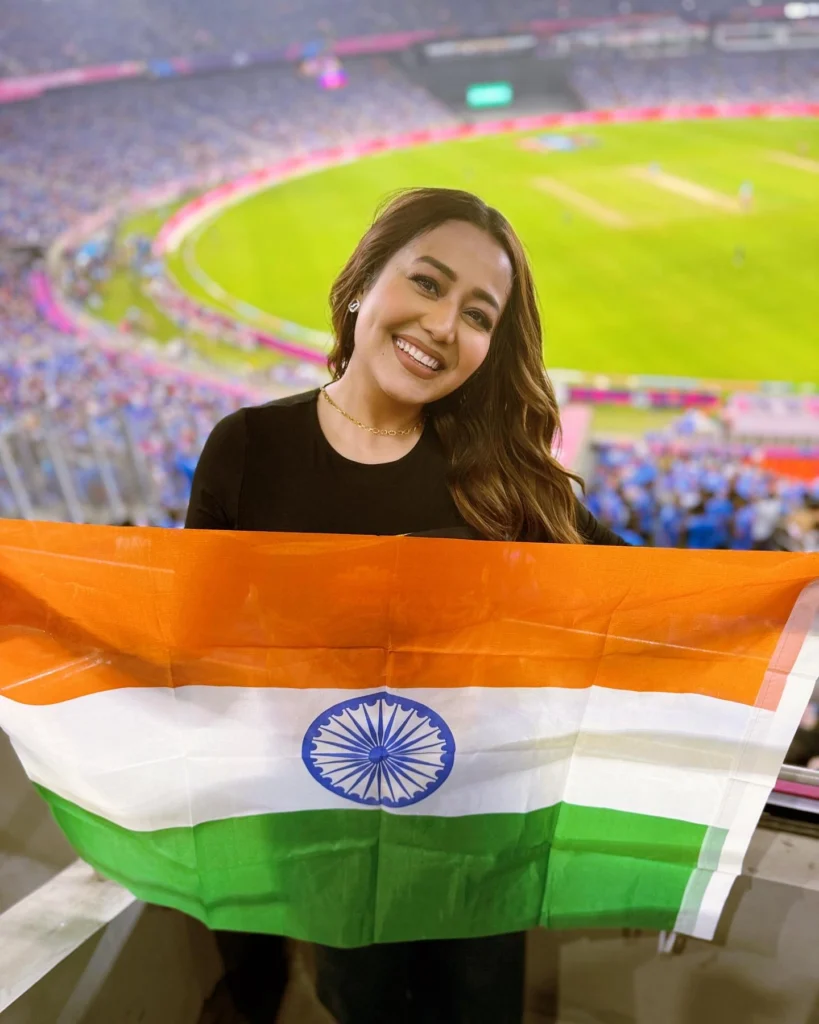 Monali Thakur,hot51live