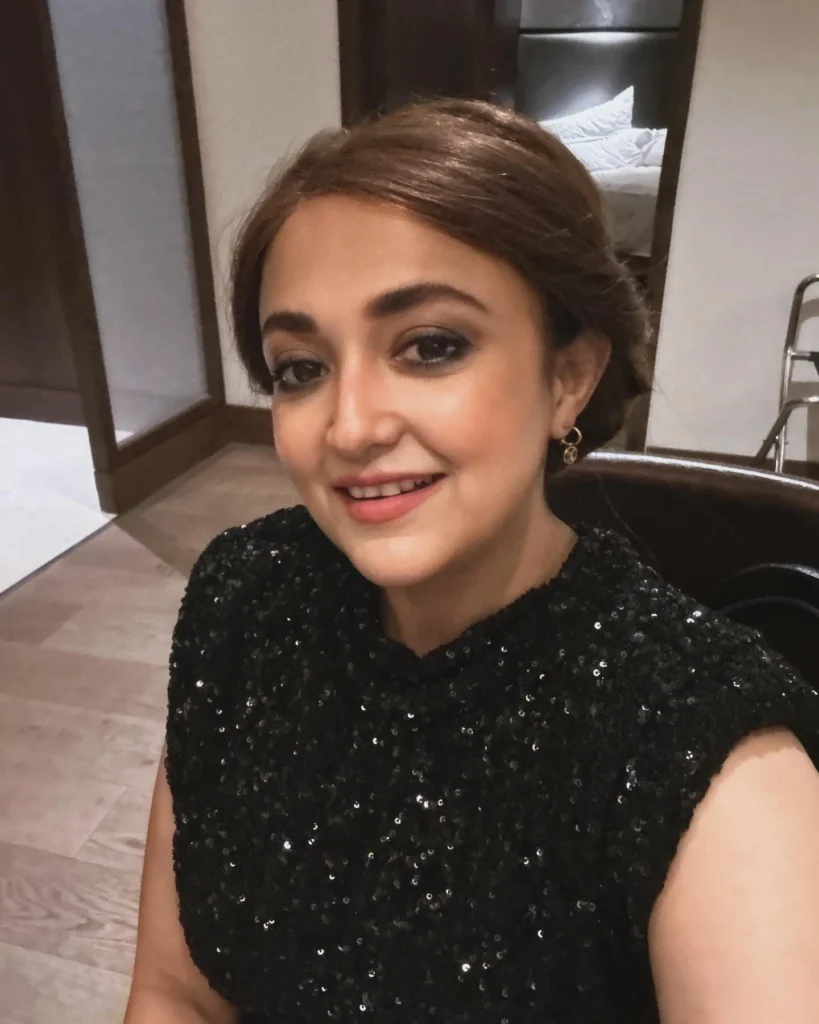 Monali Thakur,hot51live