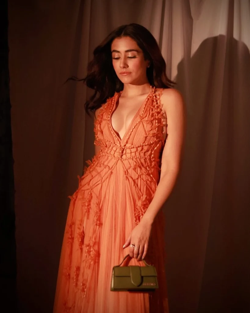 Jonita Gandhi,hot51live