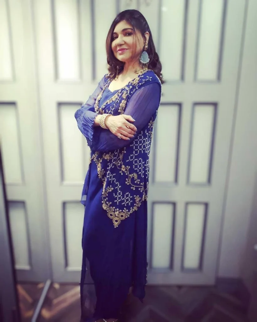 Alka Yagnik,hot51live