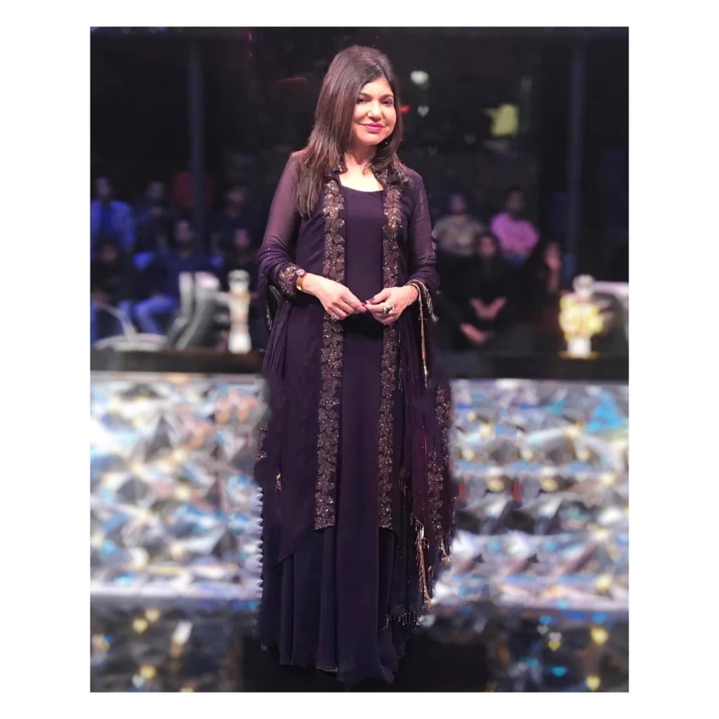 Alka Yagnik,hot51live