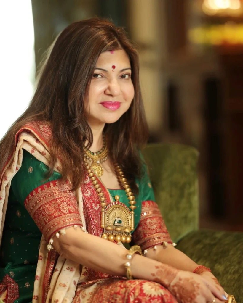 Alka Yagnik,hot51live