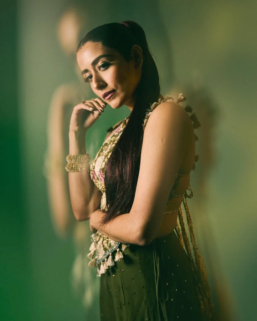 Jonita Gandhi,hot51live