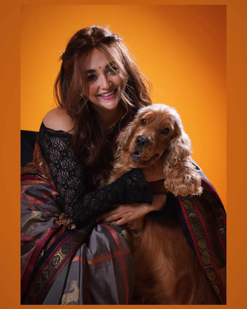 Monali Thakur,hot51live