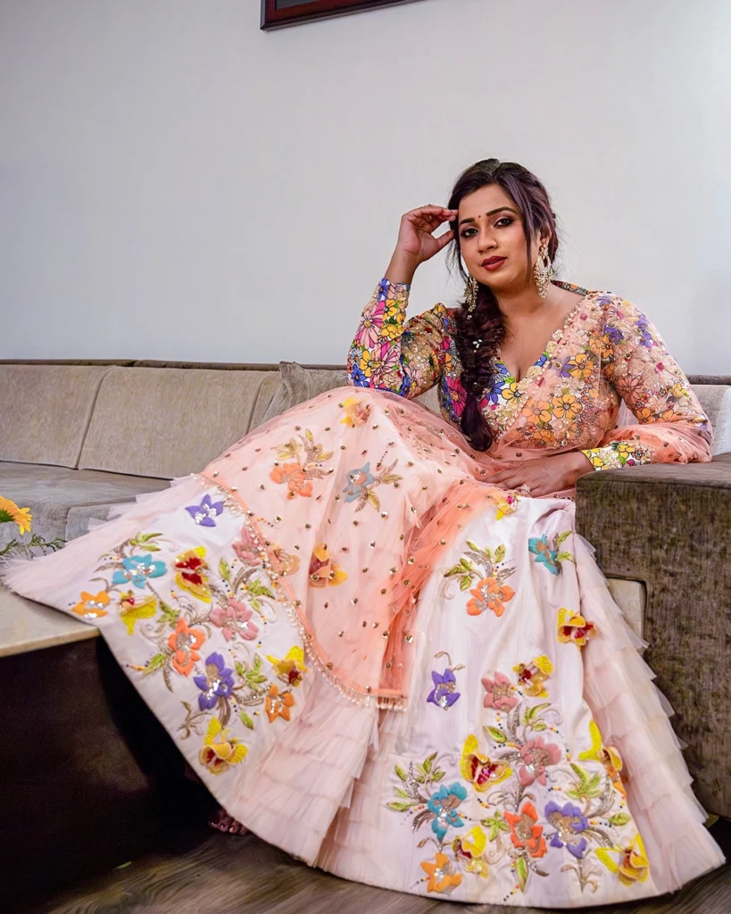 Sunidhi Chauhan,hot51live