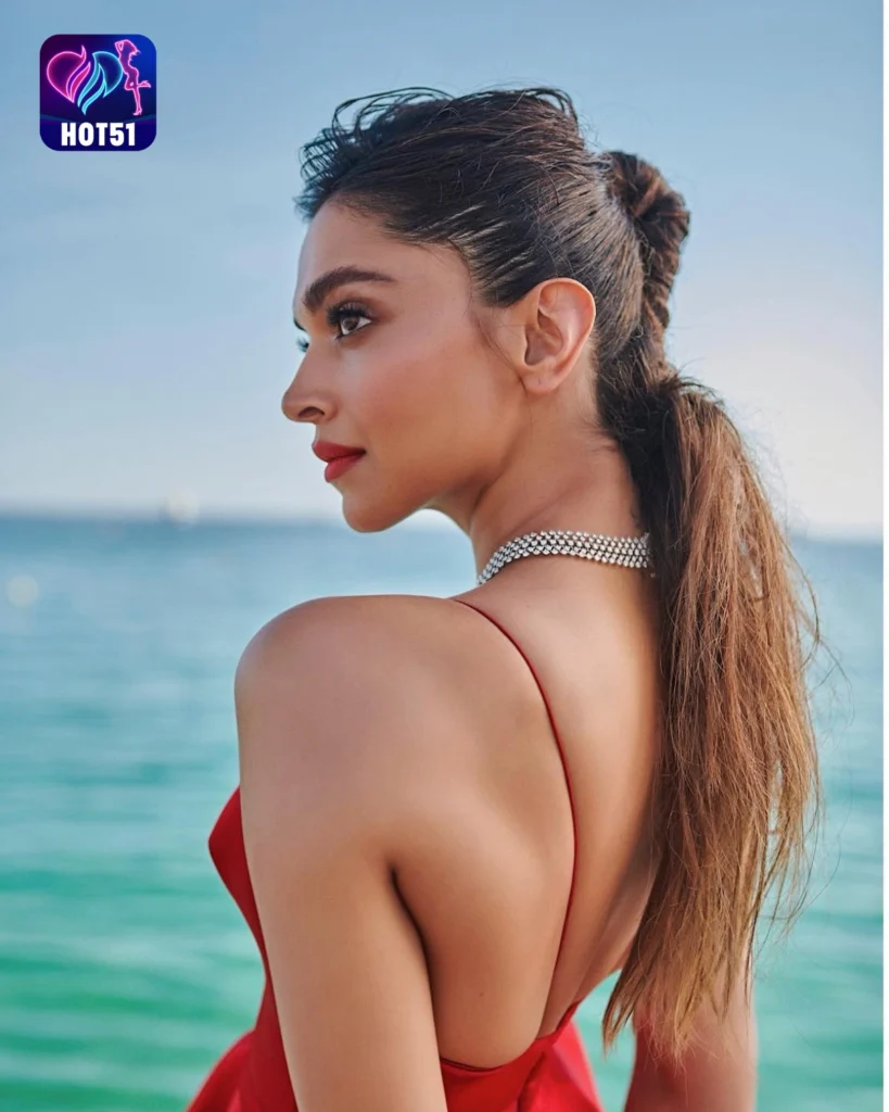 Deepika Padukone,hot51live