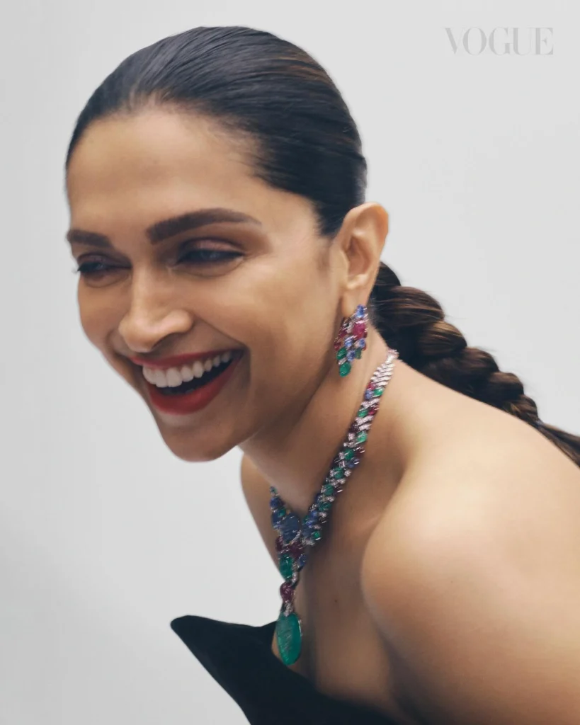 Deepika Padukone,hot51live