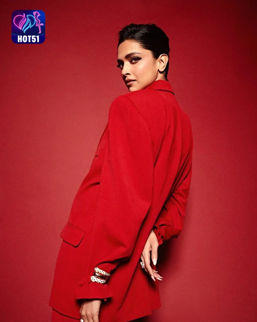 Deepika Padukone,hot51live