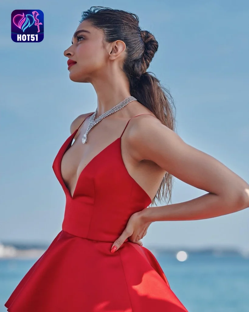 Deepika Padukone,hot51live