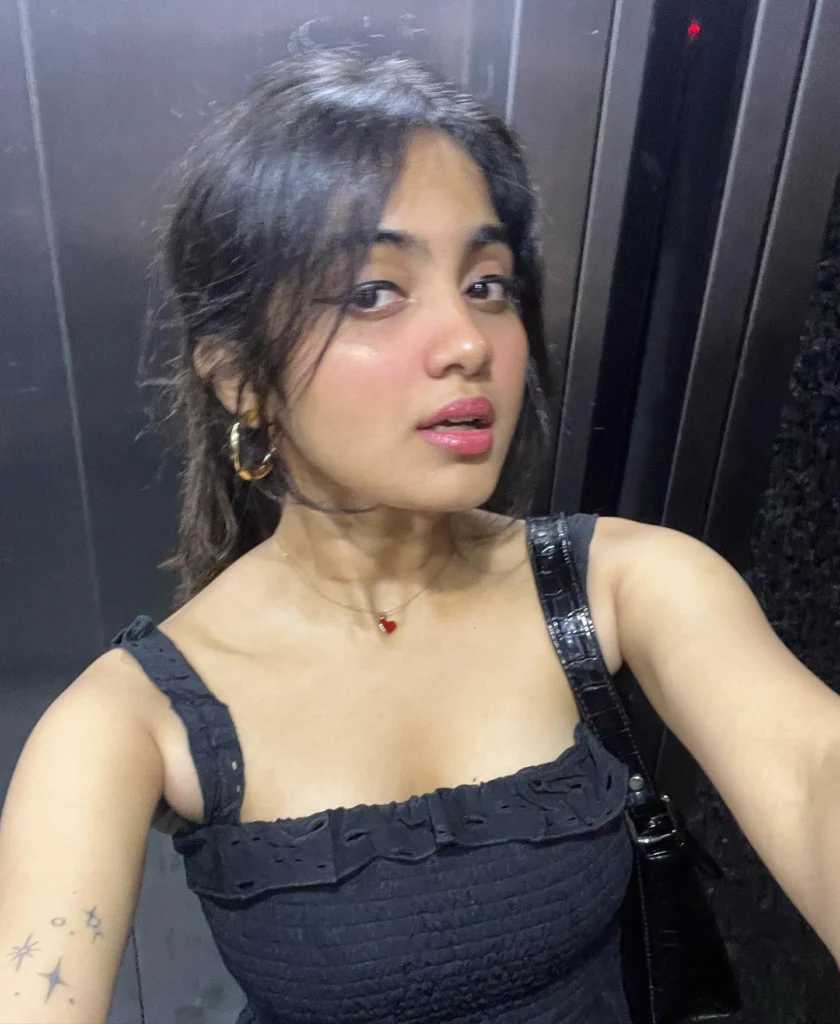 Devika Sanjay,hot51live