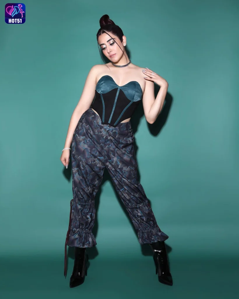 Jonita Gandhi,hot51live