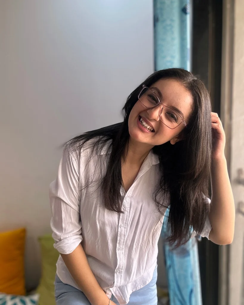 Mrinal Nabvell,hot51live