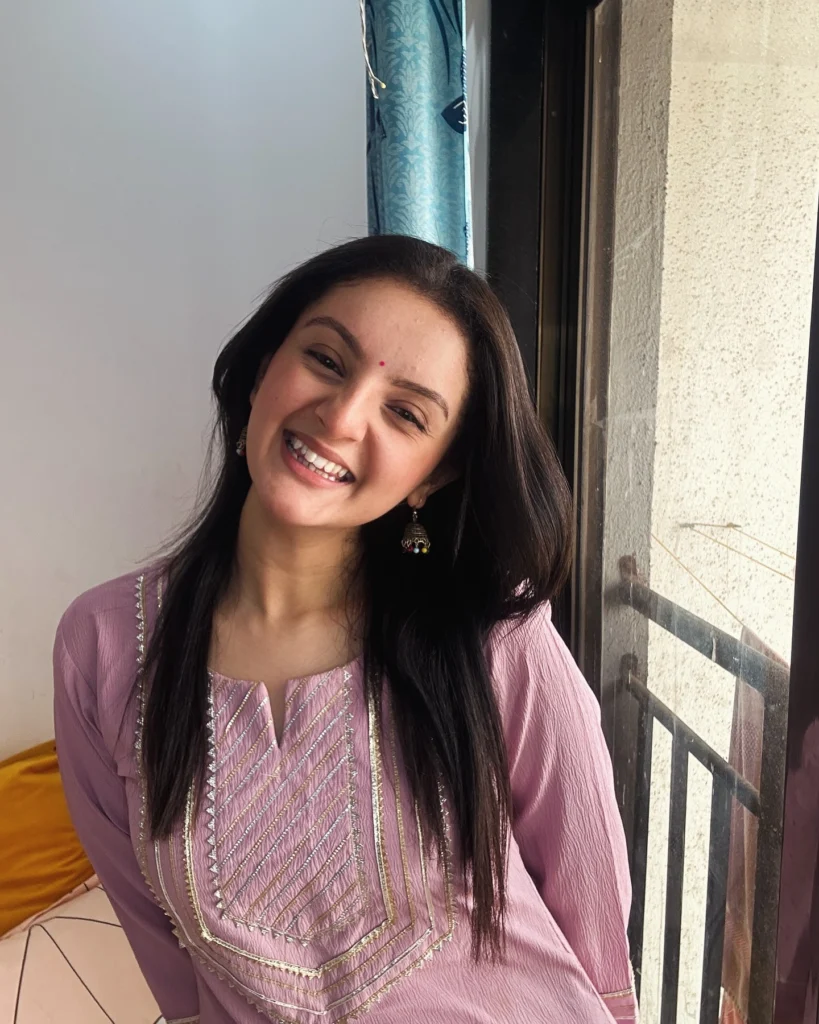 Mrinal Navell,hot51live