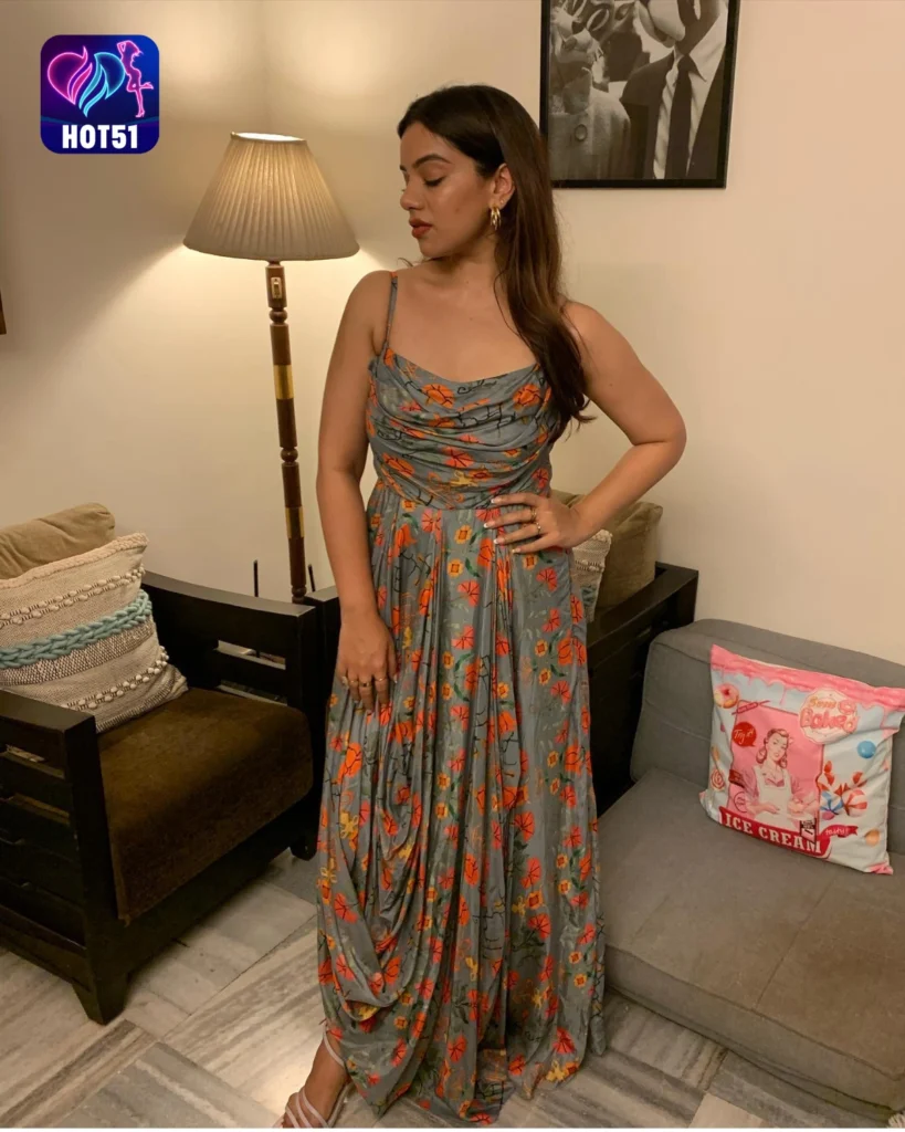 Nidhi Singh,hot51live