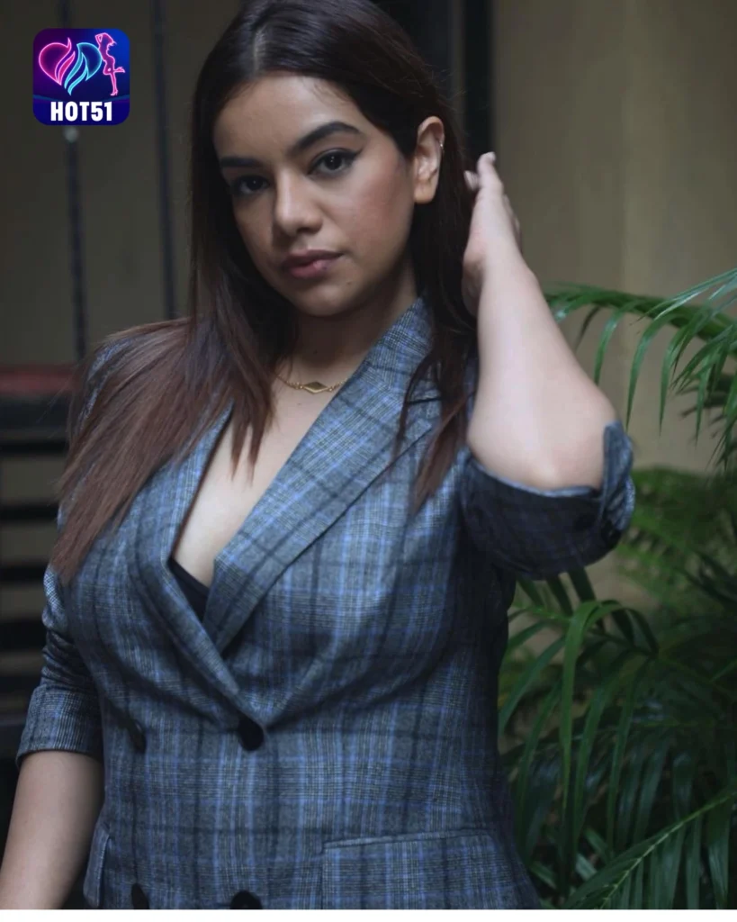 Nidhi Singh,hot51live