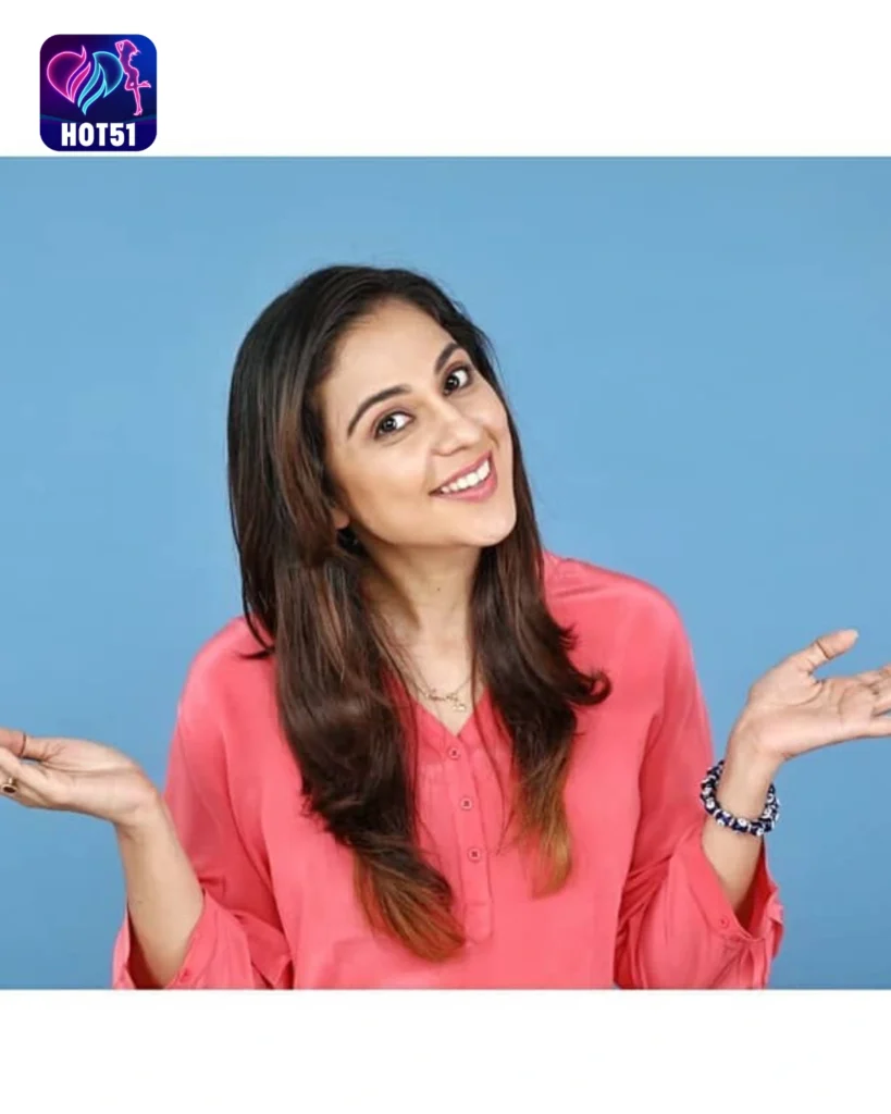 Saba Saudagar,hot51live
