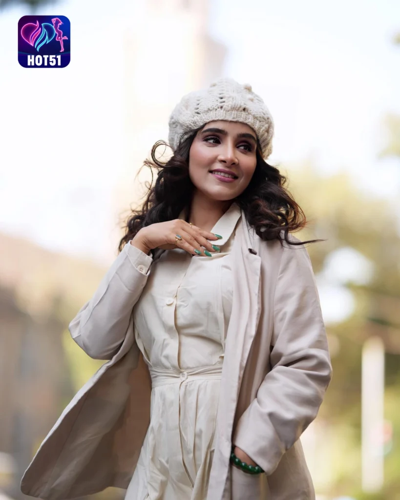 Sheetal Kale,hot51live