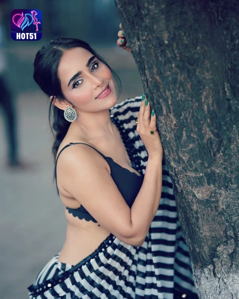 Sheetal Kale,hot51live