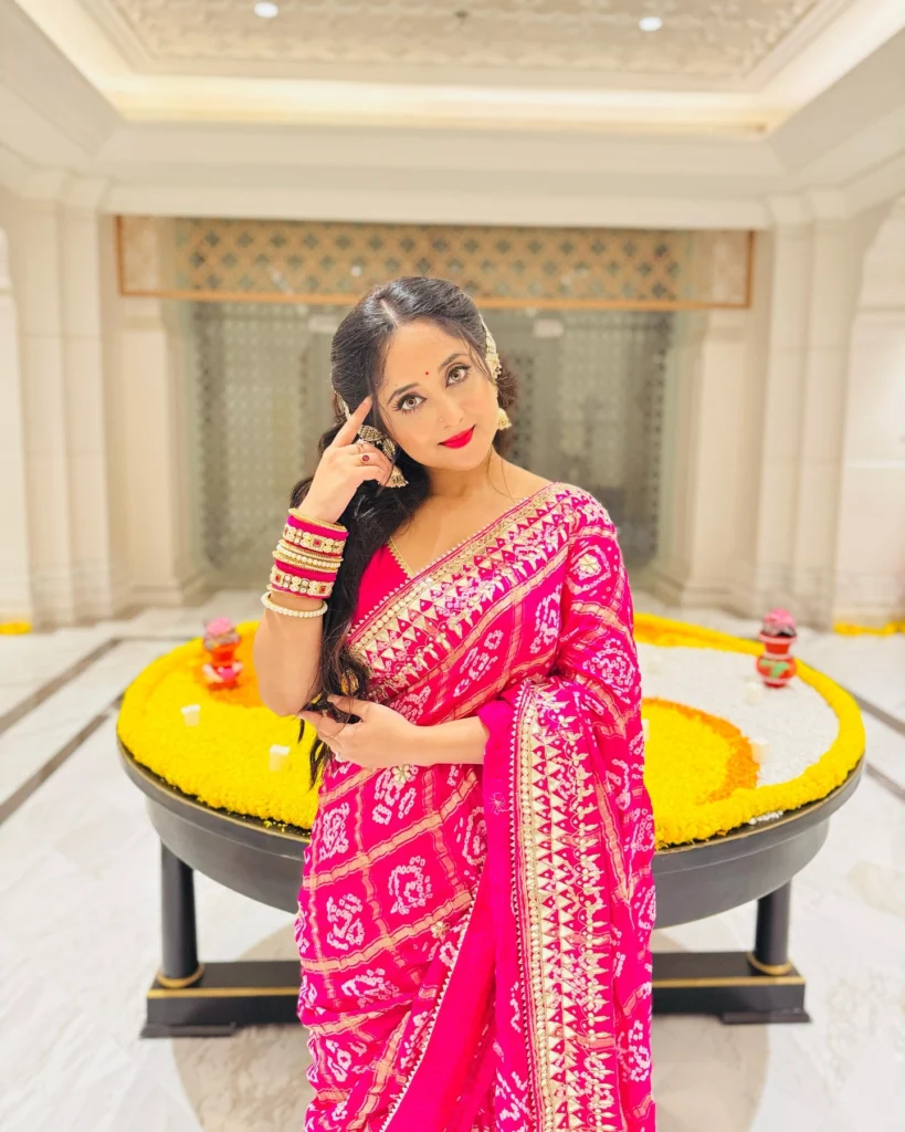 Soumitrisha Kundu,hot51live