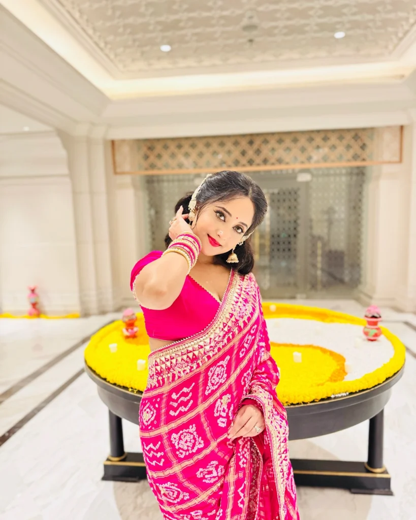 Soumitrisha Kundu,hot51live