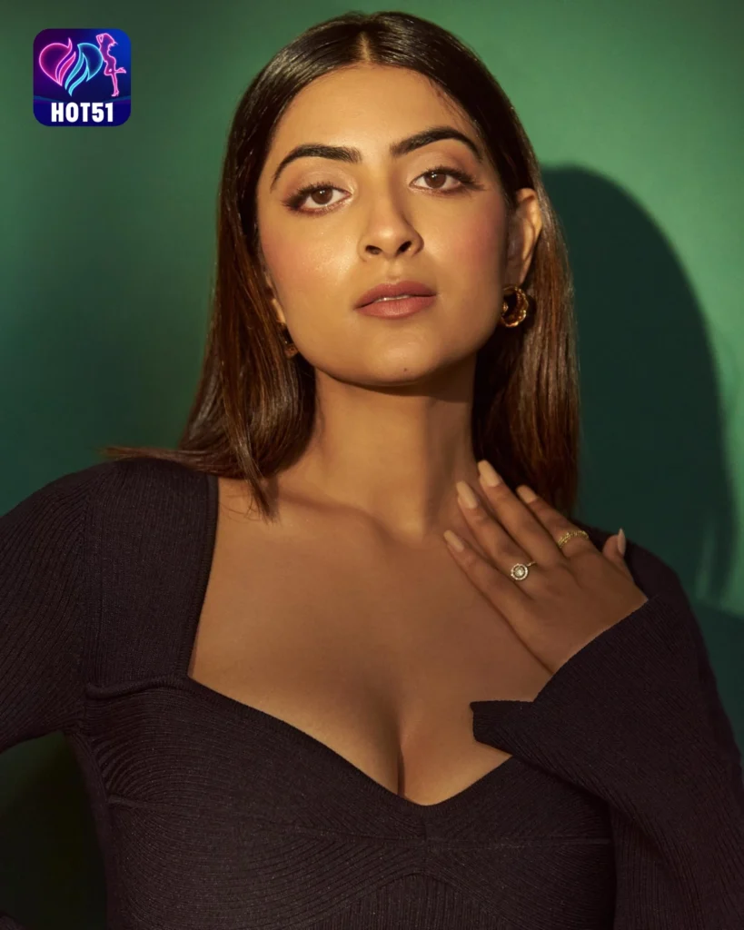 Zayn Marie Khan,hot51live