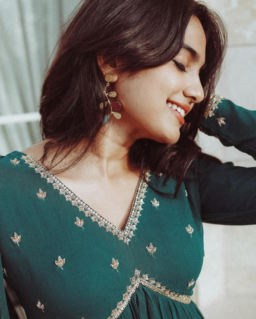 Devika Sanjay,hot51live