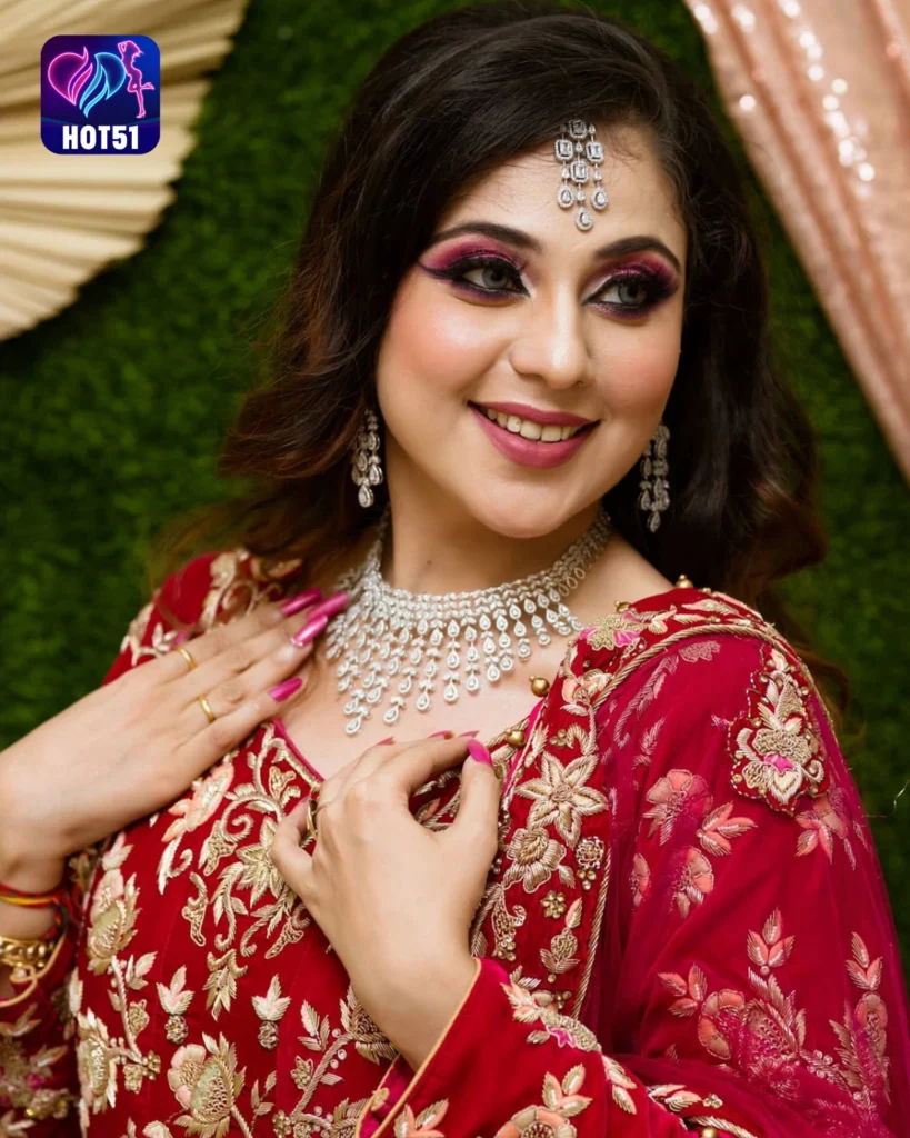 Saba Saudagar,hot51live