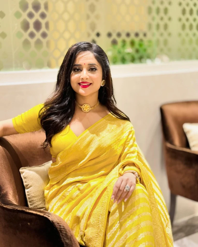 Soumitrisha Kundu,hot51live