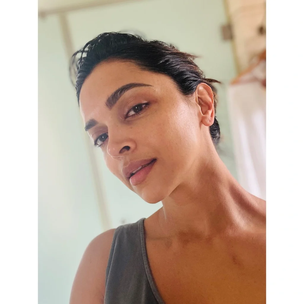 Deepika Padukone.hot51live