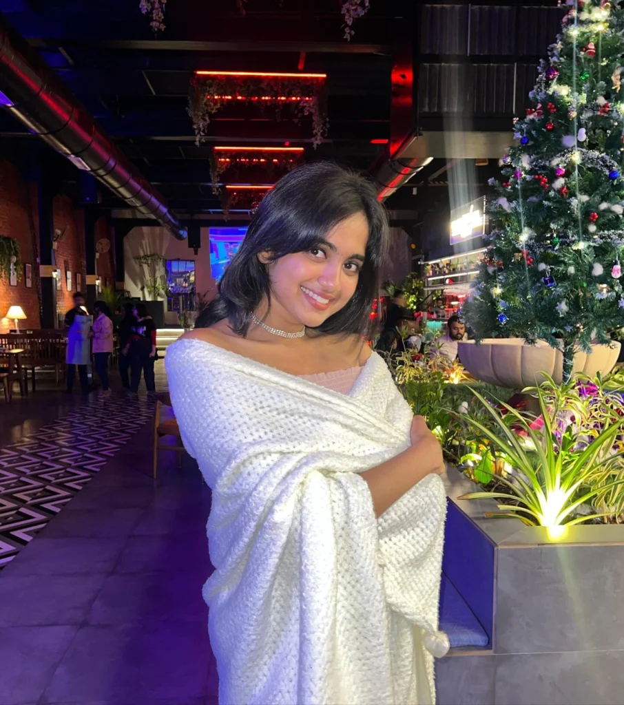 Devika Sanjay.hot51live