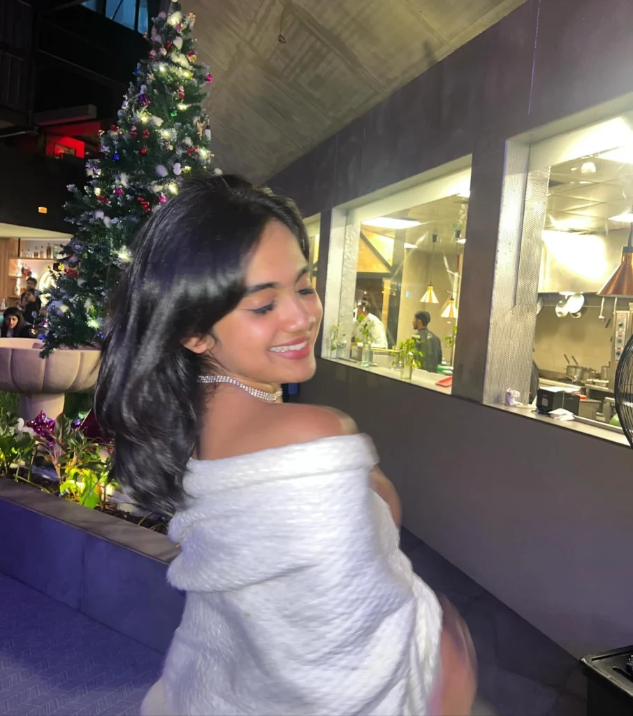 Devika Sanjay.hot51live