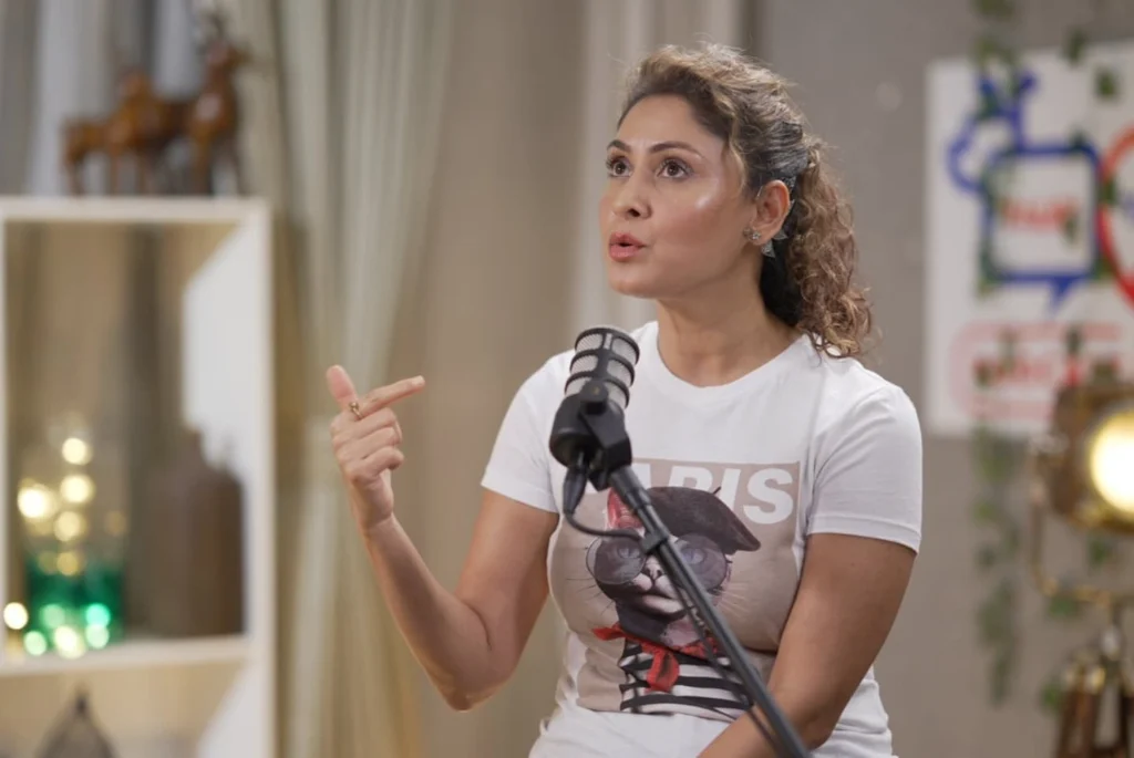 Manjan fadnis,hot51live