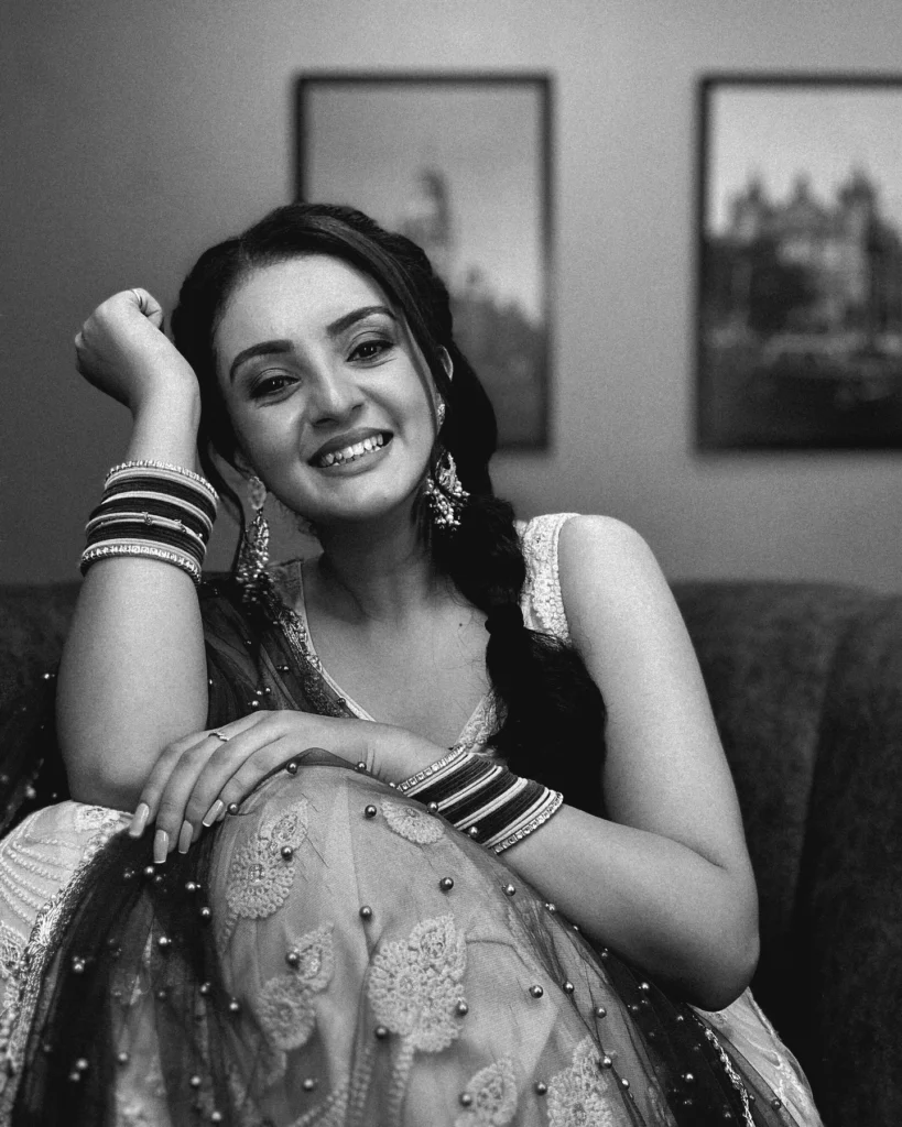 Mrinal Navell.hot51live