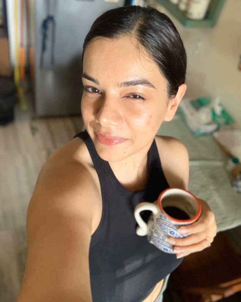 Nidhi Singh,hot51live